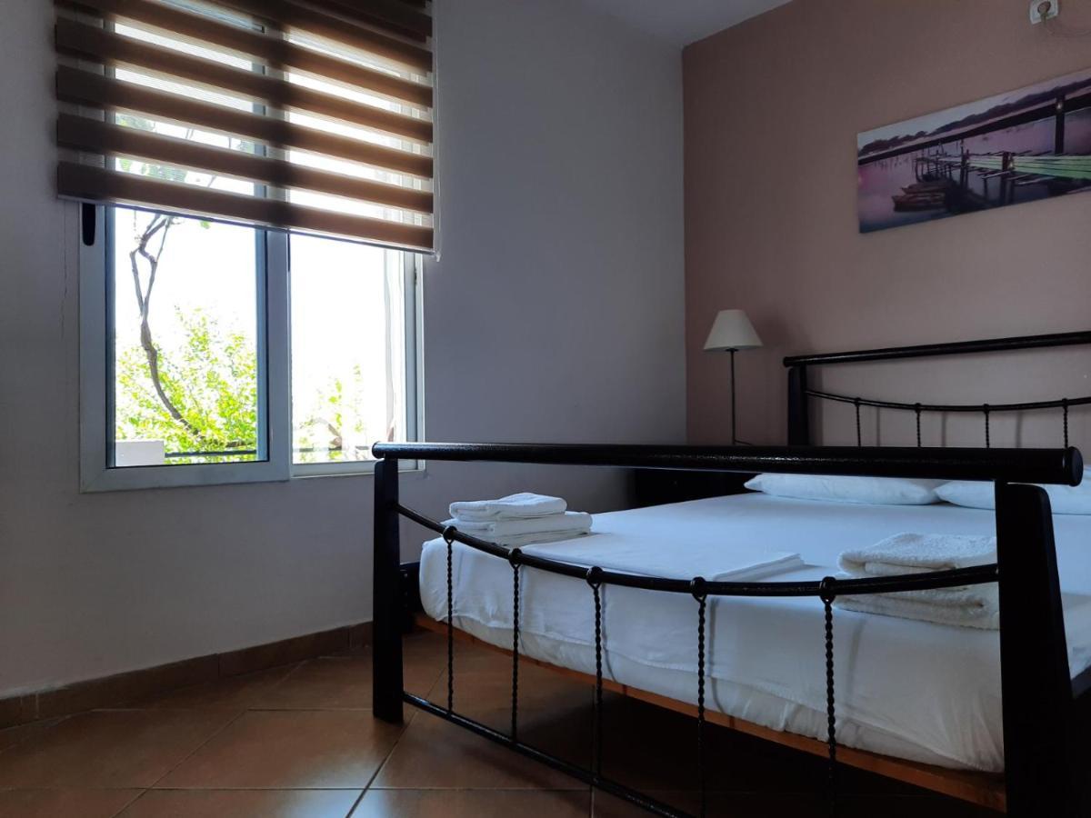Hotel Blue View Qeparo Esterno foto