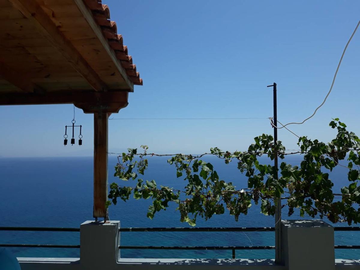 Hotel Blue View Qeparo Esterno foto
