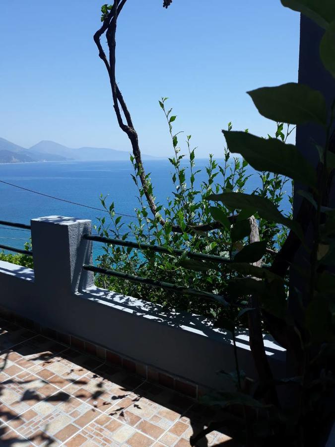 Hotel Blue View Qeparo Esterno foto